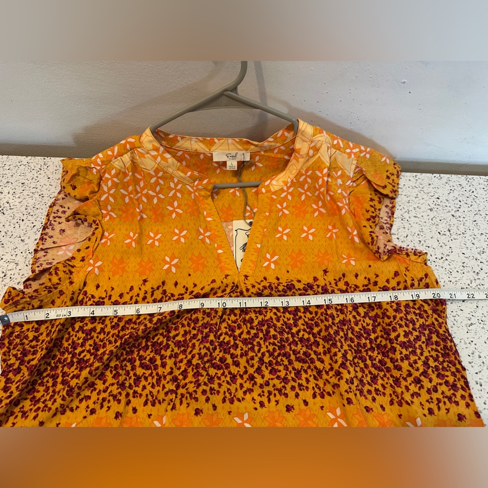Easel Orange and Red Floral Blouse - Picture 3 of 3
